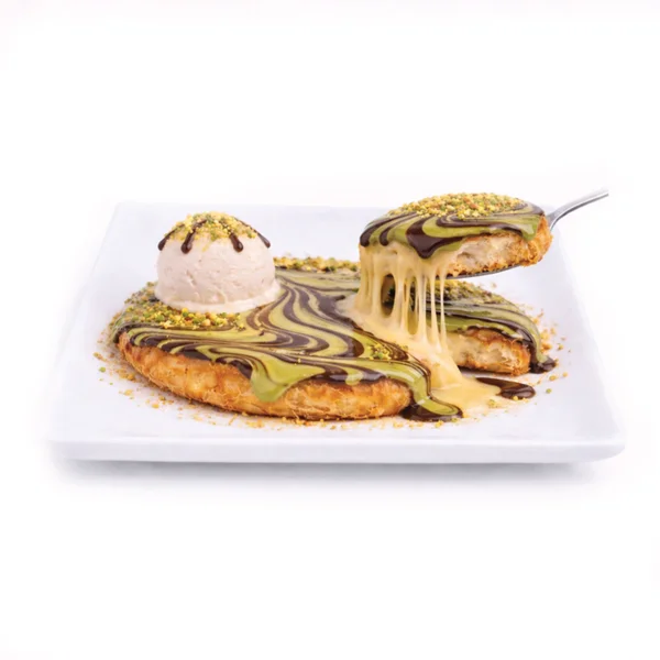 PISTACHIO CHOCOLATE CHEESY KUNAFA